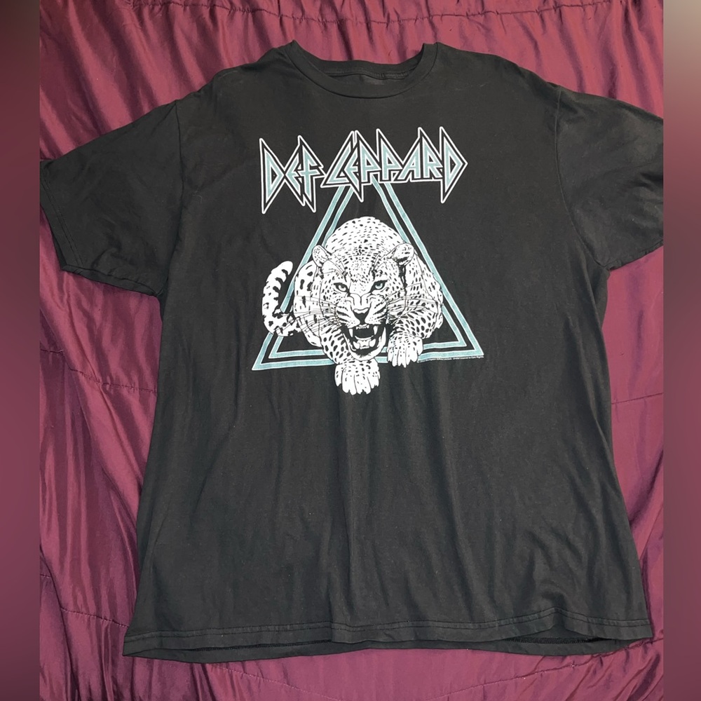 Def Leppard Band Tee Charcoal Gray T-Shirt Leopard Graphic XL - Flaw